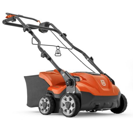 Husqvarna S138 C elektrische verticuteermachine